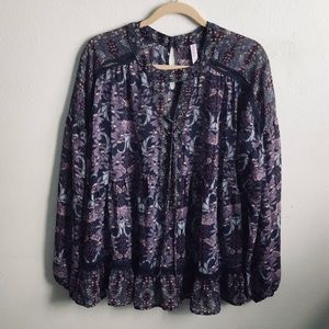 Xhilaration XL Long Sleeve Purple Floral Blouse